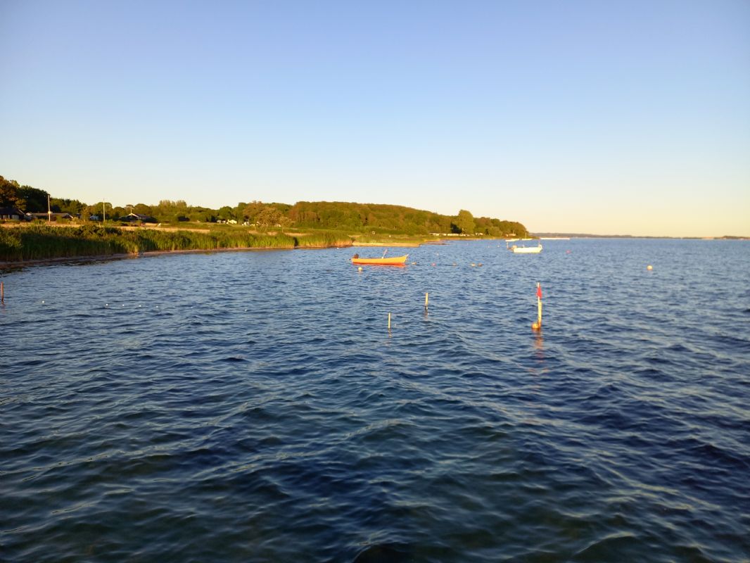 Nyt og lyst sommerhus til 8 personer ved Helns Bugt, Fyn med panoramaudsigt til havet776